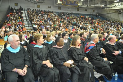 Cristo Rey High School gradua primeros bachilleres