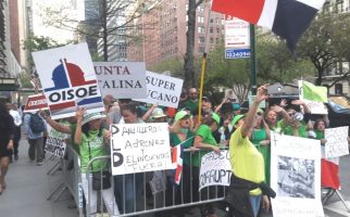 Dominicanos protestan contra Leonel en New York