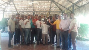 Juramentan presidente Asociación de Béisbol provincia Independencia