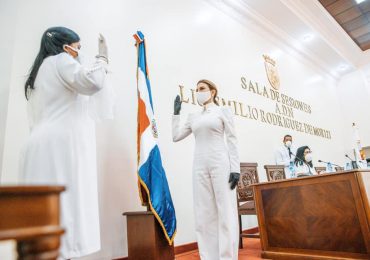 En RD Carolina Mejía jura como primera alcaldesa del Distrito Nacional