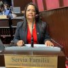 Diputada Servia Iris Familia deposita proyecto de resolución solicita eliminación de cobro de diez dólares a dominicanos que lleguen al país